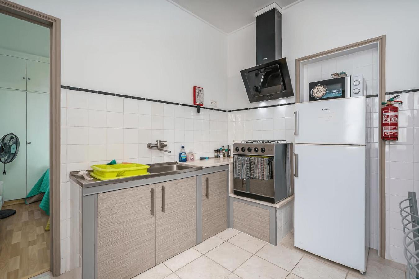 Lovely In With Terrace - Close To Lagos