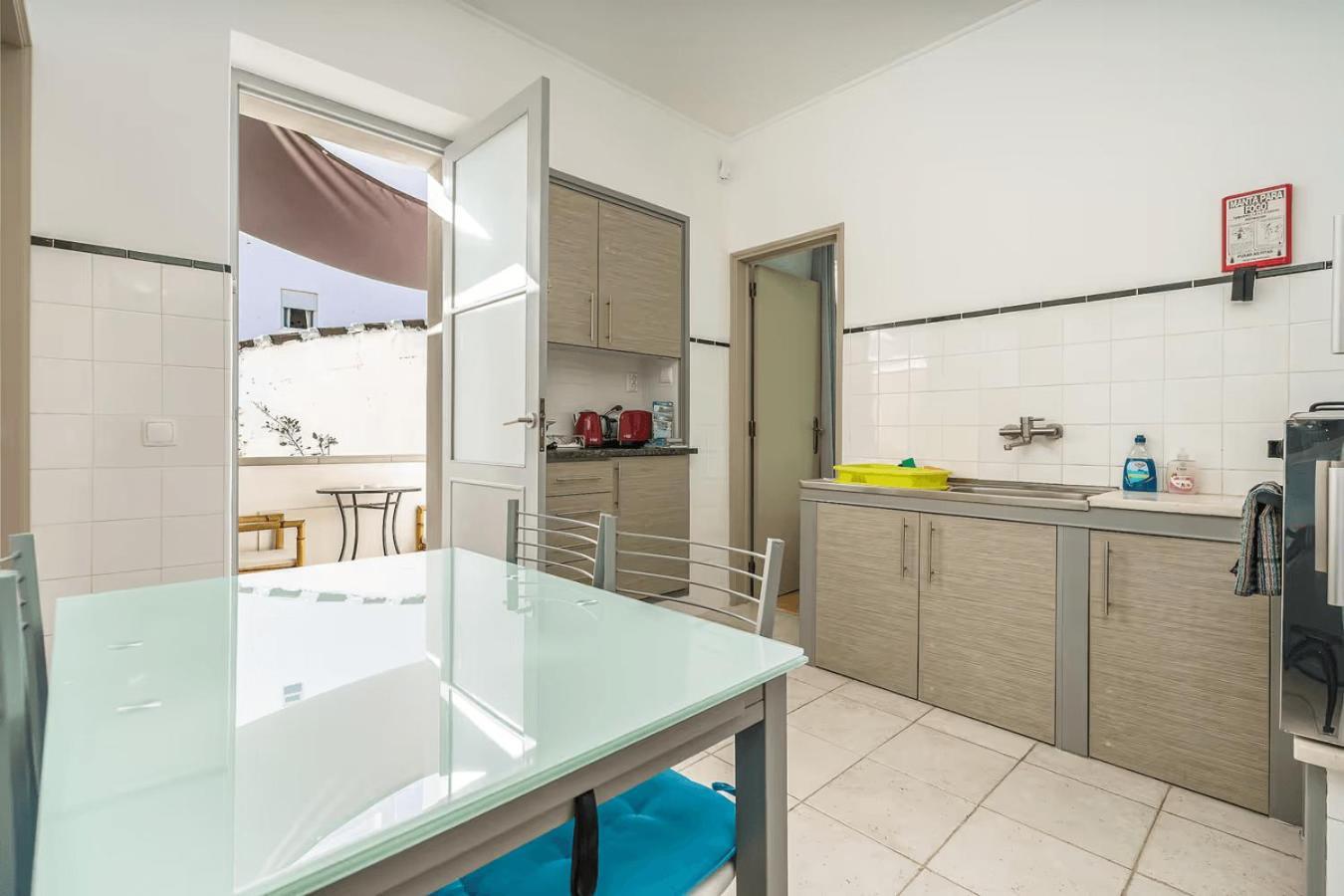 Lovely In With Terrace - Close To Apartamento *